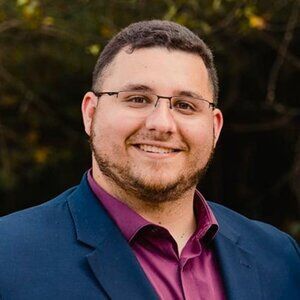 Meet your Posher, Adam